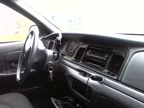 1998 Ford Crown Victoria photo