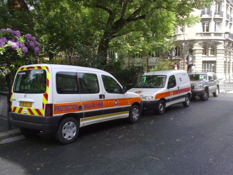 1991 Ford Crown Victoria - Citroen Berlingo