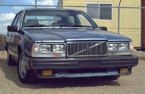 1984 Volvo 760 photo