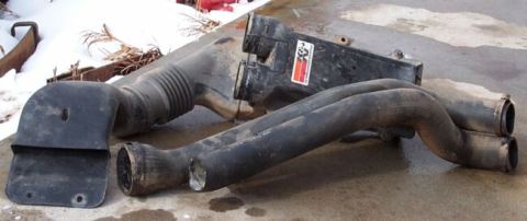 1990 Ford Bronco - Here's all the stock crap I was able to get out of the engine compartment