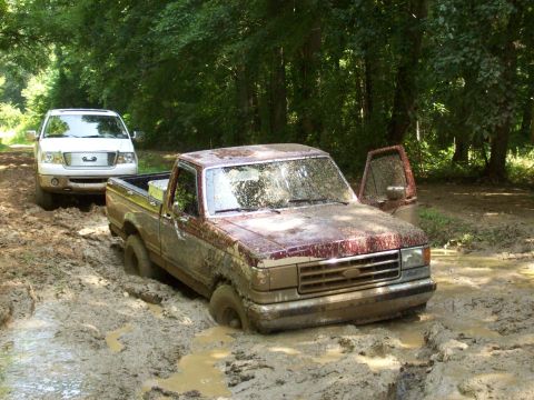 1990 Ford F-150 - My friend tryin to pull me out