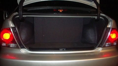 2001 Lexus IS 300 photo