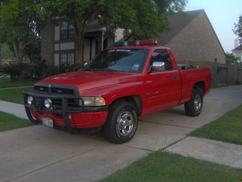 2003 Ford Crown Victoria photo