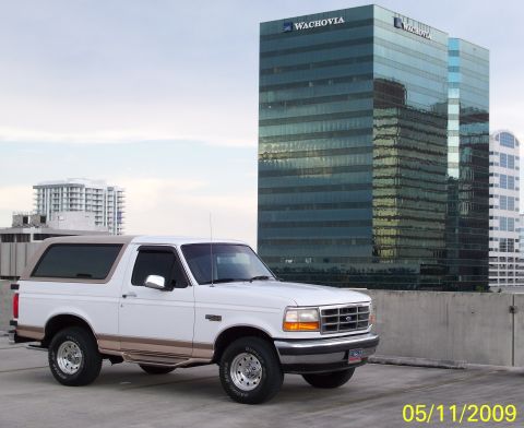 1996 Ford Bronco photo