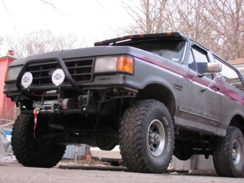 1989 Ford Bronco “Squid the Bronco/ Gen. Forest”