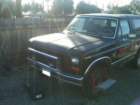 1986 Ford Bronco - blacked out on trucks view