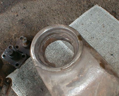 1990 Ford Bronco - Bottom bearing race is deeply gouged. Race came out in pieces