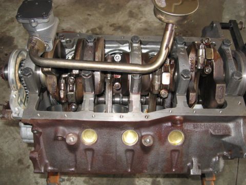 1990 Ford Bronco - Back from friend's HD parts washing machine. New cam bearings, hone'd, new Clevite 77 rings & TRW bearings. Everything measured up within s…