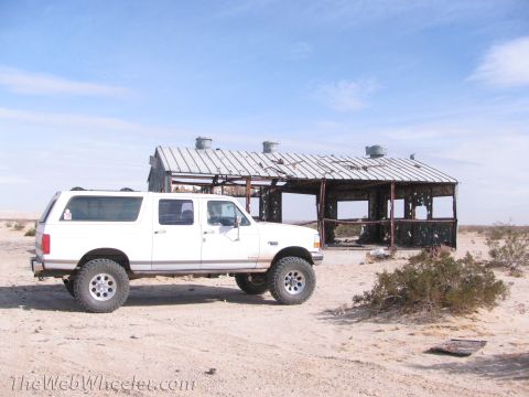 1996 Ford C-350 (Centurion Conversions) - The Dental Office
