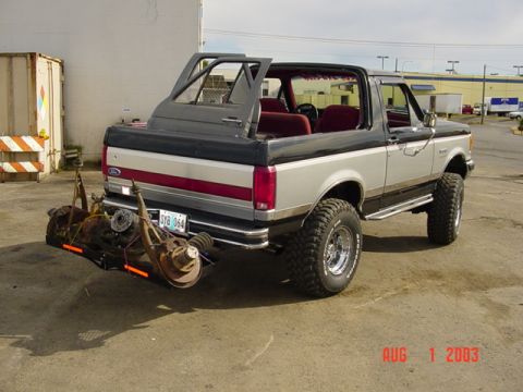 1987 Ford Bronco - Loaded up with parts.