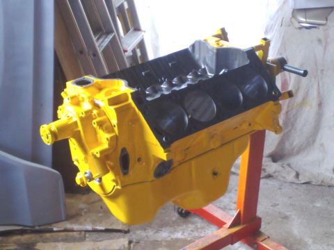 1978 Ford Bronco - Engine starting to take shape