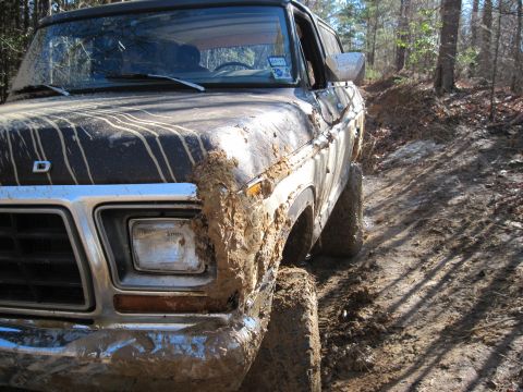 1979 Ford Bronco - surprisingly it didn't tear the whole side off of the damn thing