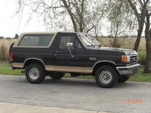 1991 Ford Bronco photo