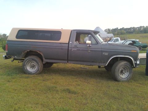 1996 Ford Bronco photo