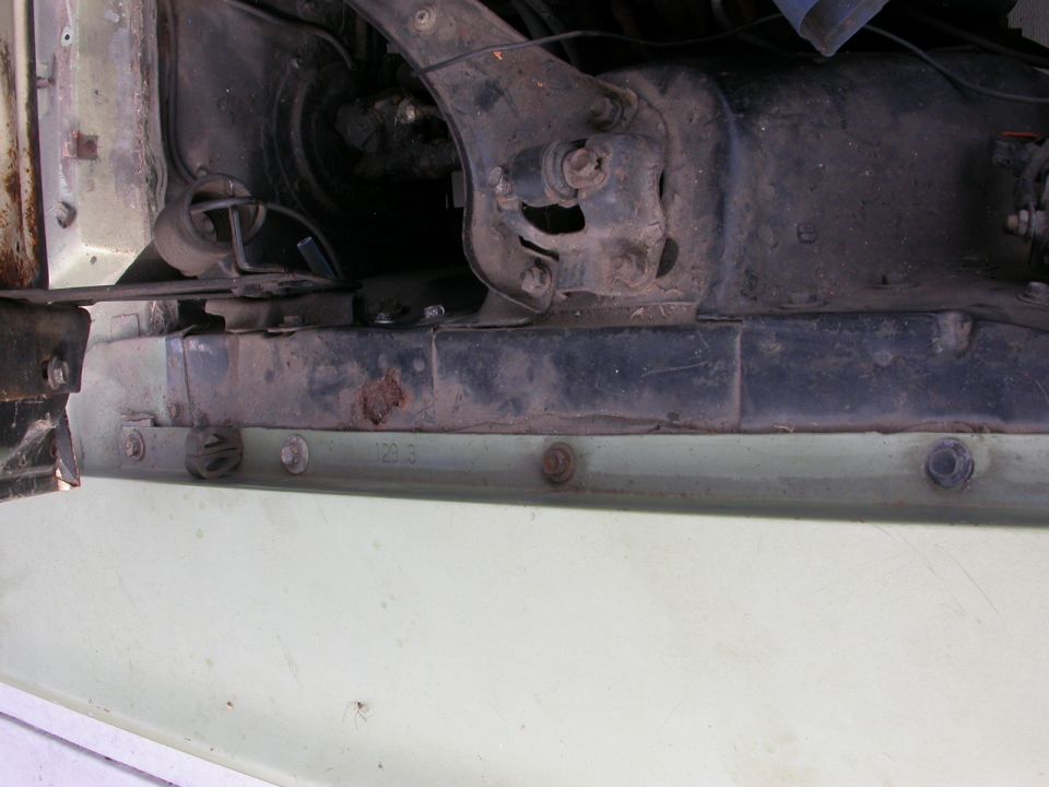 Engine bay detail with visible part number 189.3