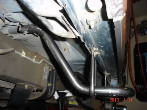 1995 Ford Bronco - Stock step up bar mounting