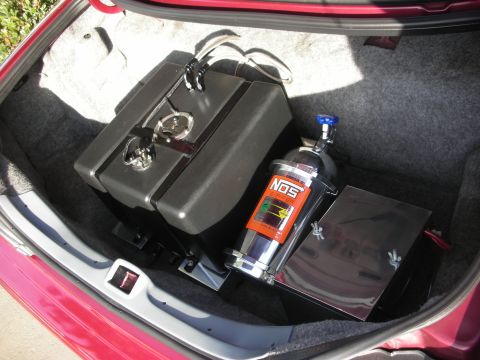 1992 Ford Crown Victoria - Trunk interior with a NOS bottle and fuel cell installed.