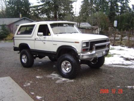 1984 Ford Bronco photo