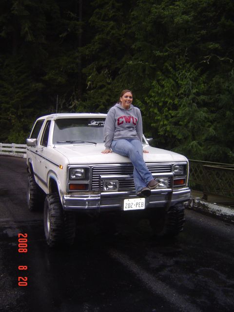 1984 Ford Bronco photo