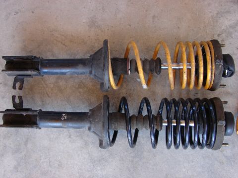 1993 Mazda MX-3 - Comparison MX-3 Rear Strut with Koni Damper insert. Top one fitted with Eunos 30x King Spring - Bottom one fitted with MX-3 H&R Spring