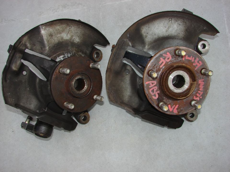 comparison Lantis hub (with 5 stud nub) modified with 4x100 BG hub