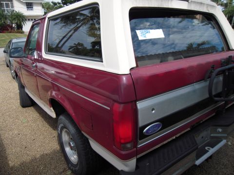 1992 Ford Bronco - left rear