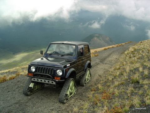 1987 Suzuki Samurai “deepmud”