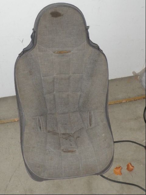 1994 Ford Bronco - This is a car seat, not a 1994 Ford Bronco.