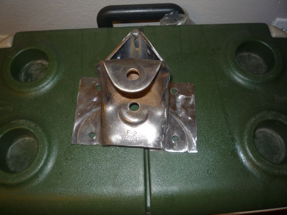 Shackle flip bracket with F-2 F-1-4 markings