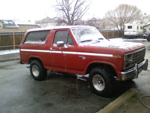 1981 Ford Bronco - Upgraded to some 31x10.5s and aluminum rims. I can't believe the difference in appearance. It looks like a completely different vehicle.
