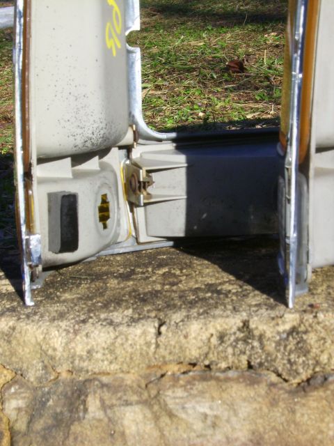 1988 Ford Crown Victoria LTD - Early on Left (notice ear), Late on Right (with clear lense).