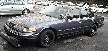 1996 Ford Crown Victoria photo