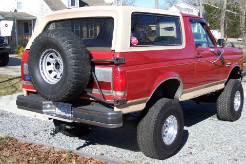 1990 Ford Bronco - Back corner