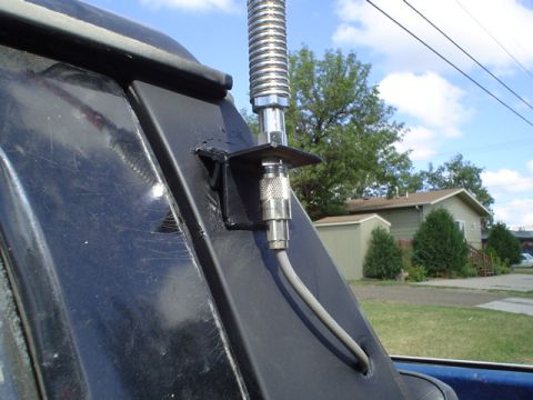 1981 Ford Bronco - close up of mount