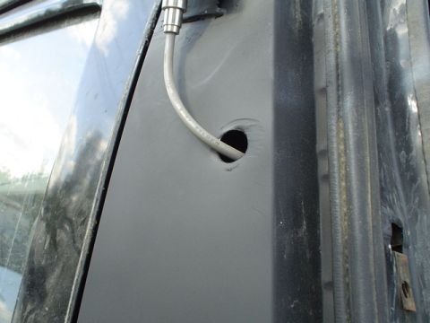 1981 Ford Bronco - the hole