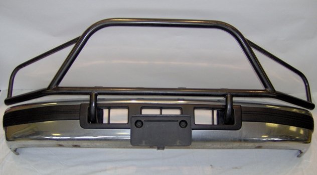 Chrome front bumper with black tubular light bar and center plate bracket
