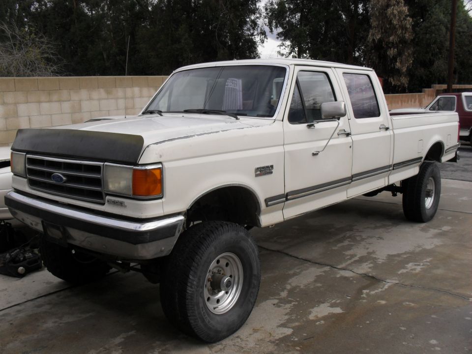1991 Ford F-350 “6 Pack Holder”