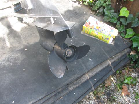 1992 Tracker Pro “Pro Deep V16”