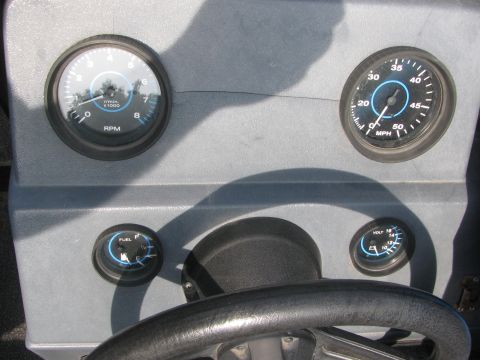 1992 Tracker Pro “Pro Deep V16”