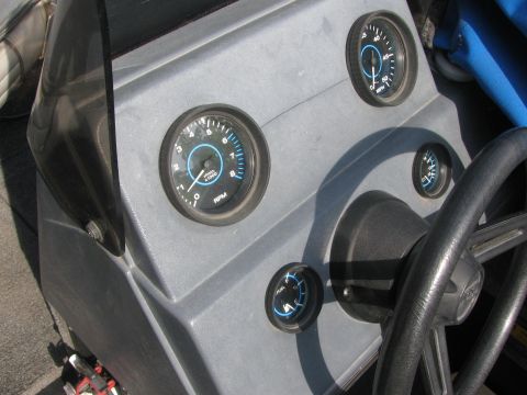 1992 Tracker Pro “Pro Deep V16”