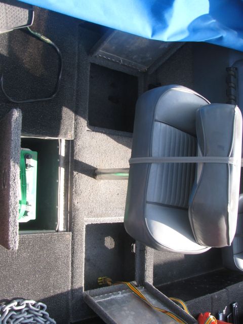 1992 Tracker Pro “Pro Deep V16”