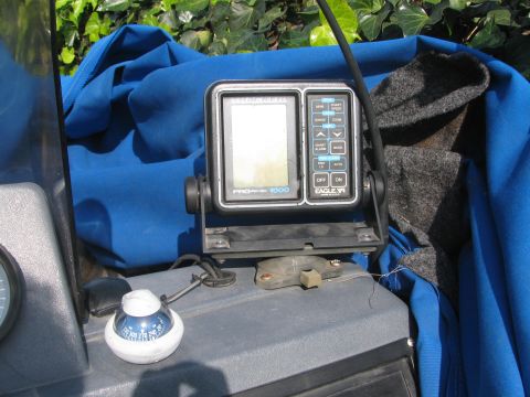 1992 Tracker Pro “Pro Deep V16”