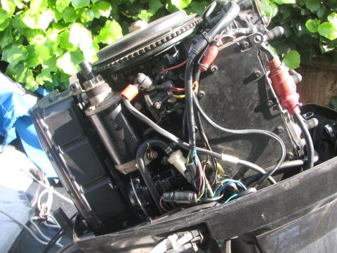 1992 Tracker Pro “Pro Deep V16”