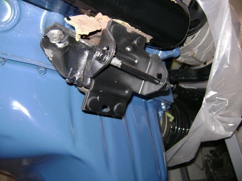 1972 Ford Ranchero - 351 Engine Mount Arrangement
