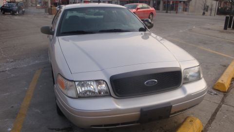 2005 Ford Crown Victoria photo