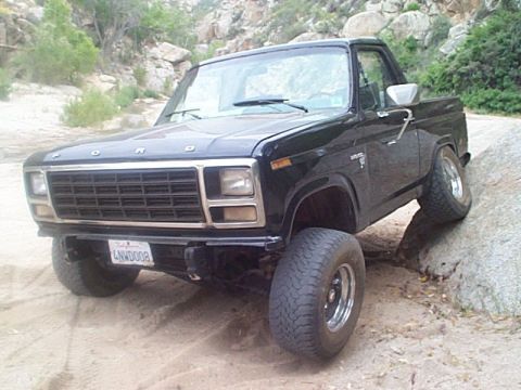 1981 Ford Bronco - Another Flex Test.