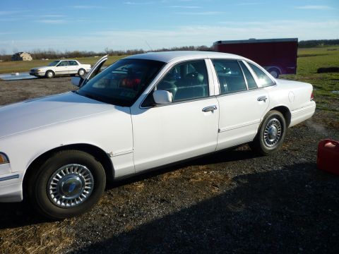 1997 Ford Crown Victoria