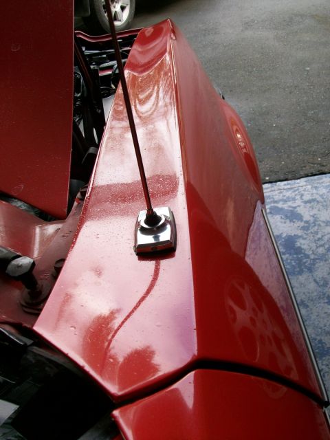 1973 Ford Ranchero - the top of the right fend has these tiny bubbles in the paint; we'll grind it off to have a better look.
