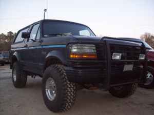 1992 Ford Bronco photo