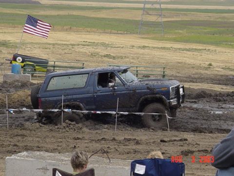 1989 Ford Bronco - This bronco made it once then had to be pulled the second time